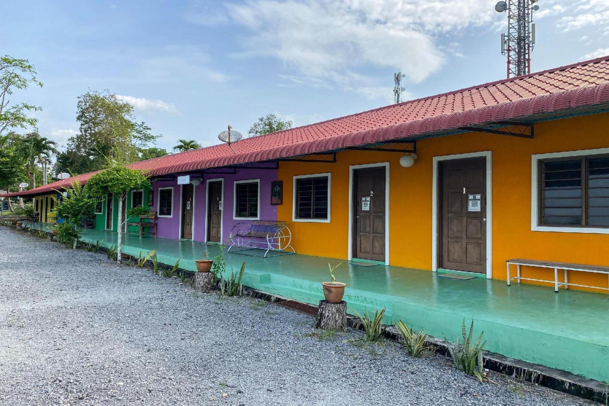 Capital O 90168 Serambi Pelangi Chalet Changlun Exterior foto